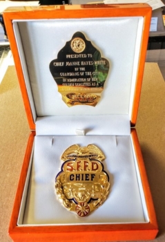 hayes-white-retirement-gift-badge-box